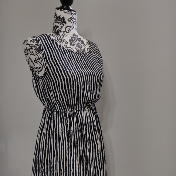 Zebra Print Long Sleeveless Summer Beach Dress - Picture 3 of 8